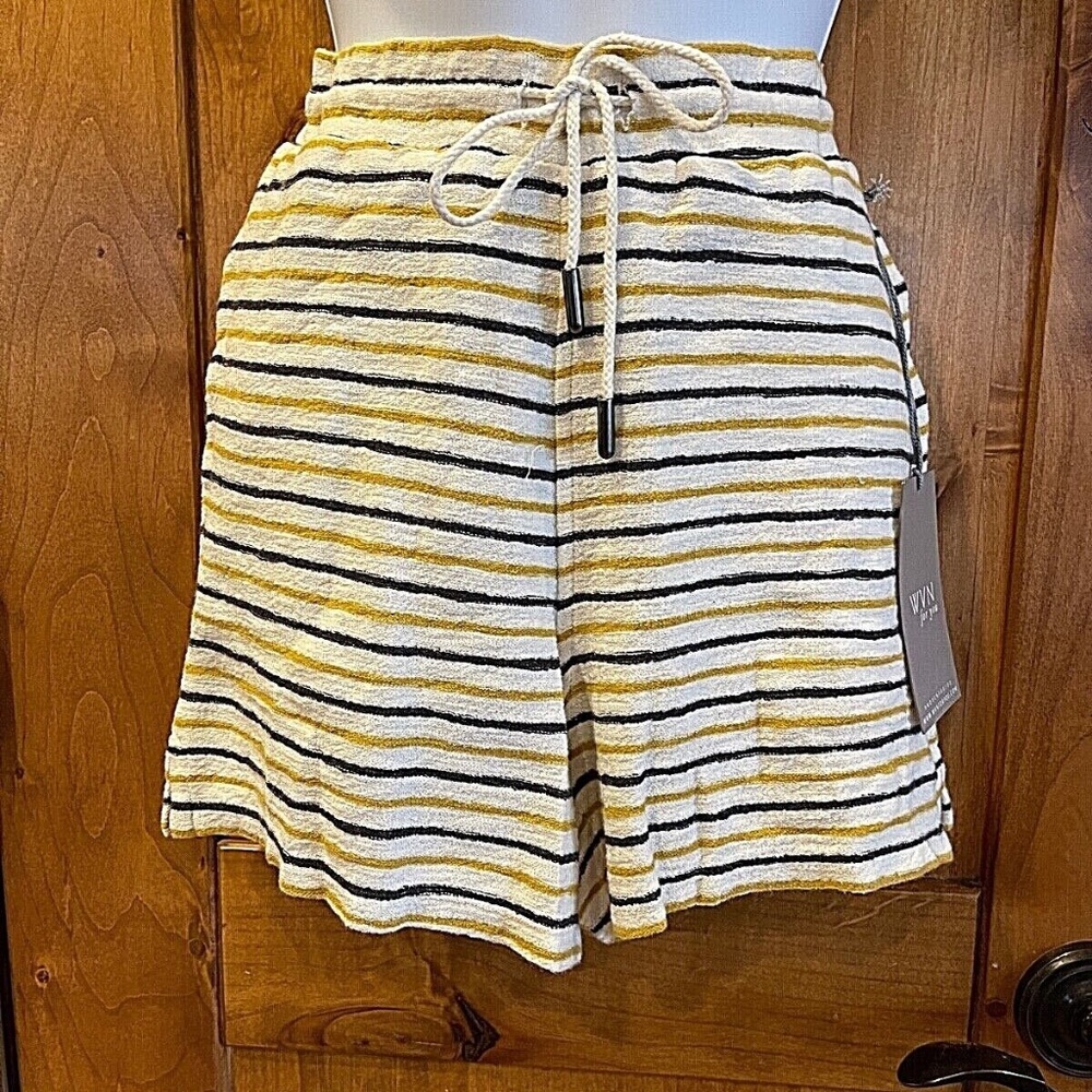 WVN for You Casual Shorts. Harbor Short Color: Mango Mojito